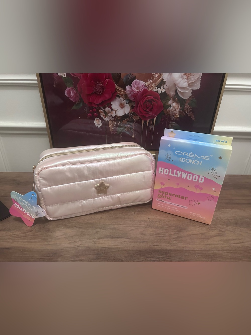 Crème ONCH Hollywood Shiny Quilted Pink Makeup Bag with Sheet Masks